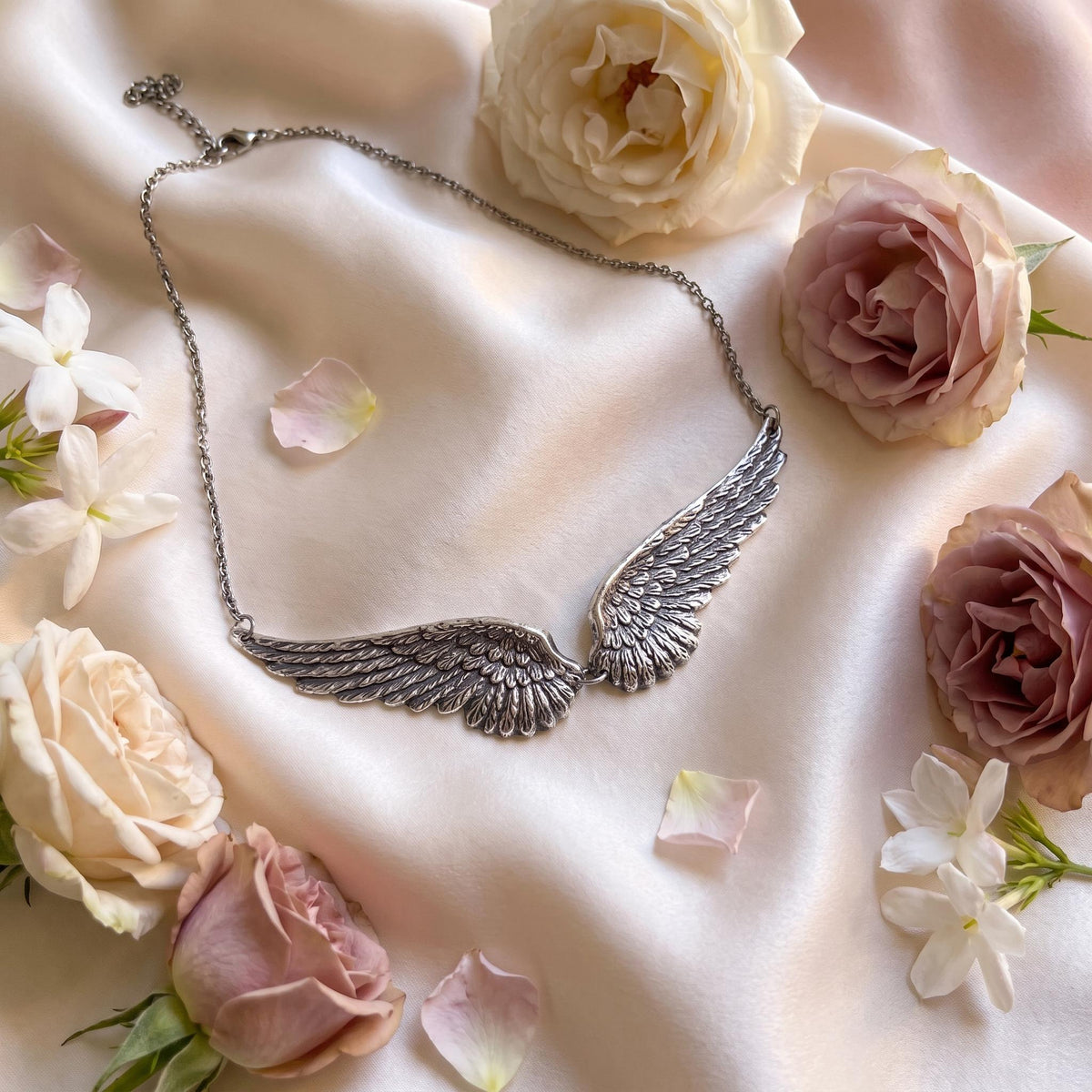 Silver-Tone Angel-Wings Necklace in Zinc Alloy — product view 4